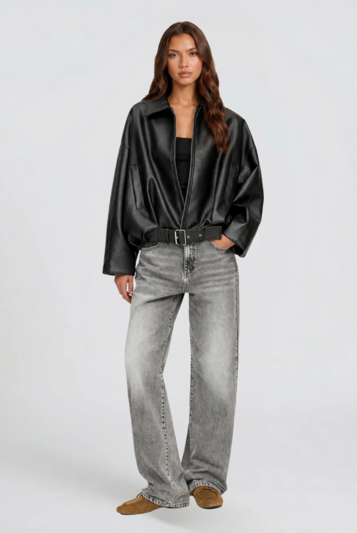 Cazadora de Cuero Mujer Oversize con Cinturón y Mangas Amplias - Vista 6