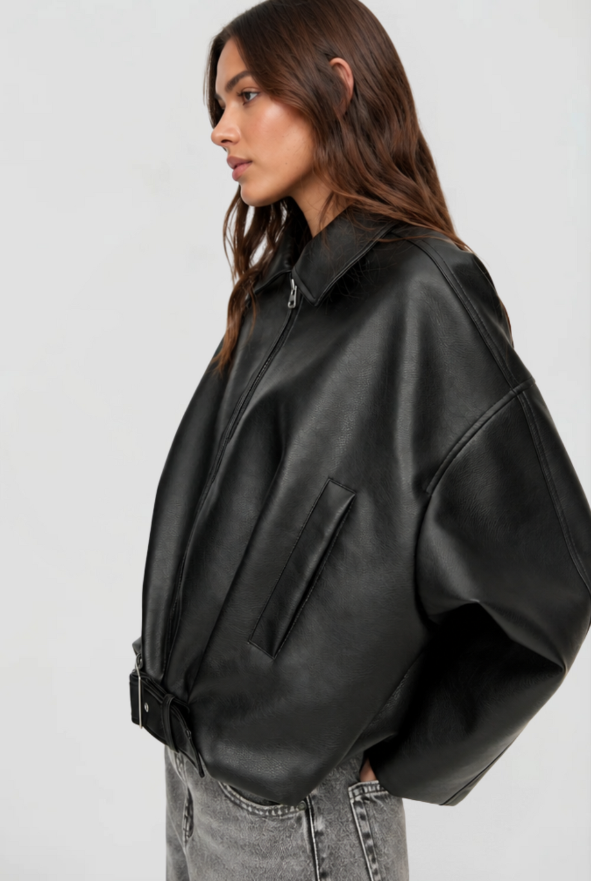 Cazadora de Cuero Mujer Oversize con Cinturón y Mangas Amplias - Vista 7