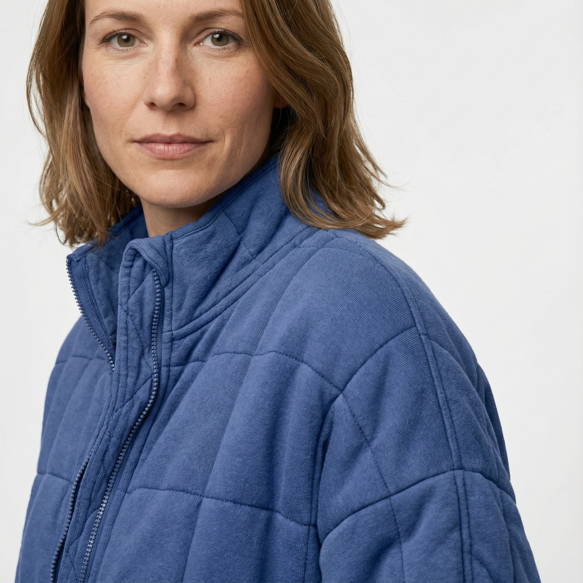 Chaqueta Acolchada Oversize con Cuello Alto