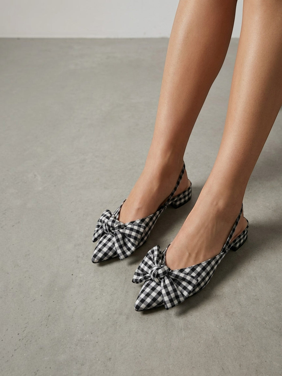 Zapatos destalonados Aveline con lazo y tacón bajo