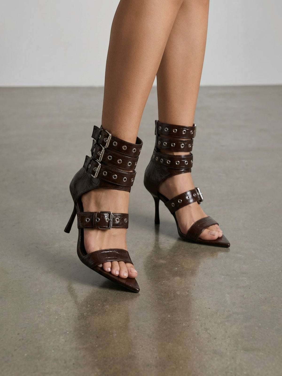 Sandalias de tacón Elenique con hebillas