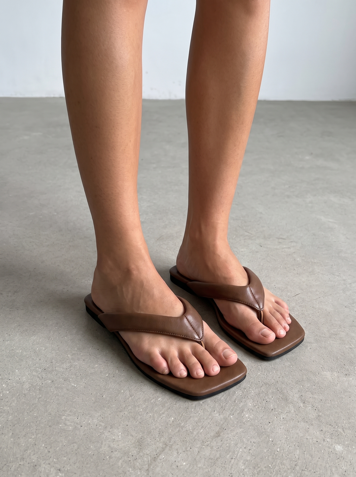 Chanclas Trisha de Punta Cuadrada