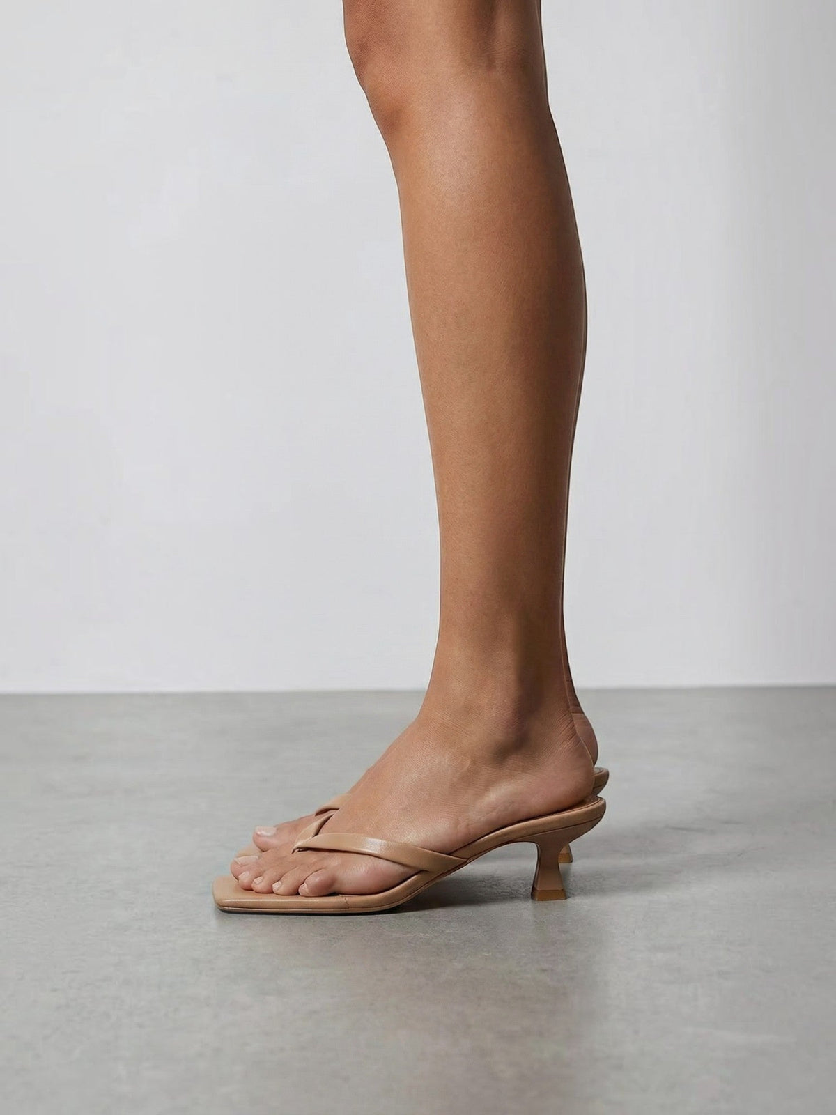 Sandalias Jessica de Tacón Kitten y Punta Cuadrada