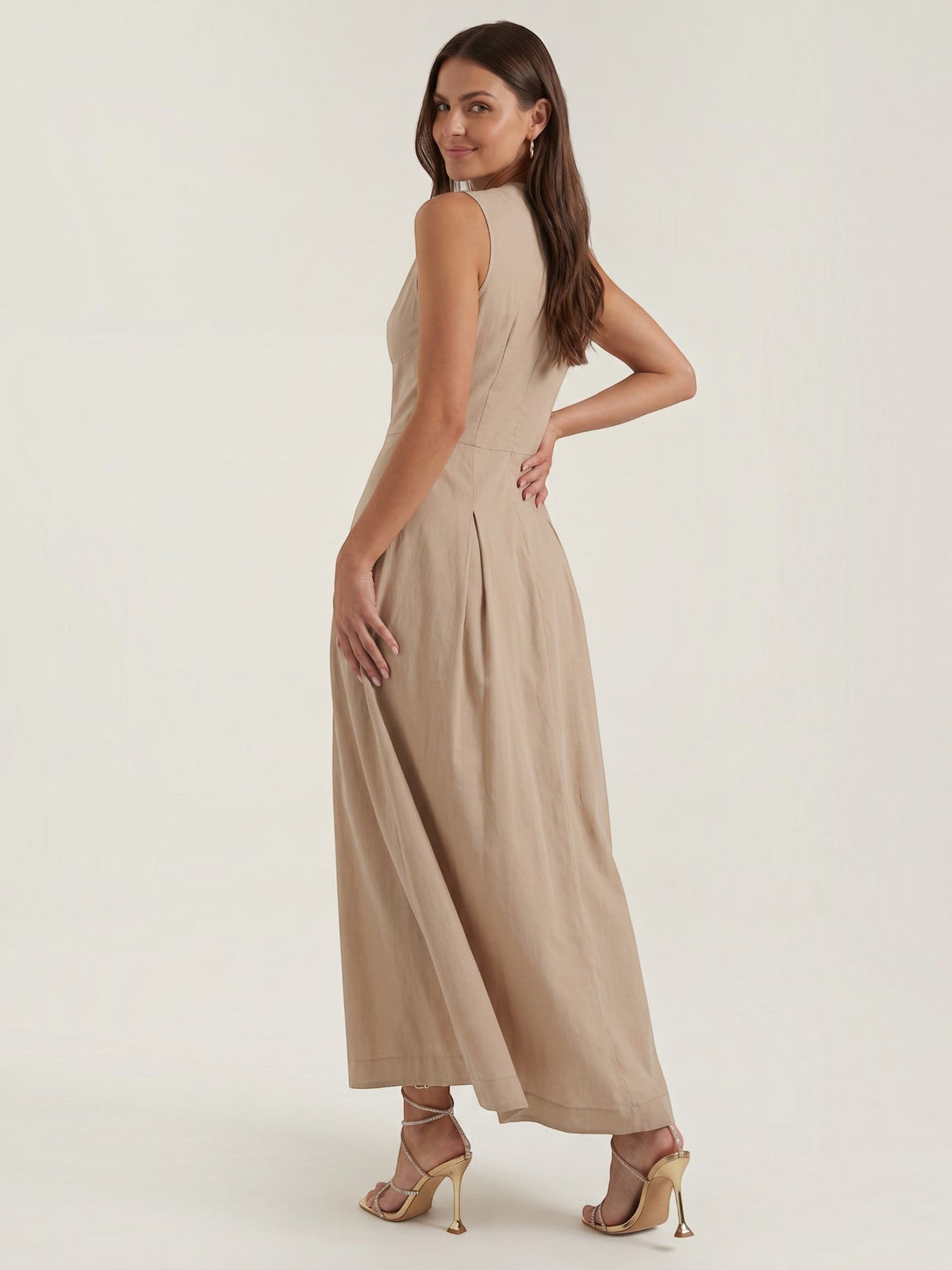 Vestido Midi Sin Mangas Vuelo