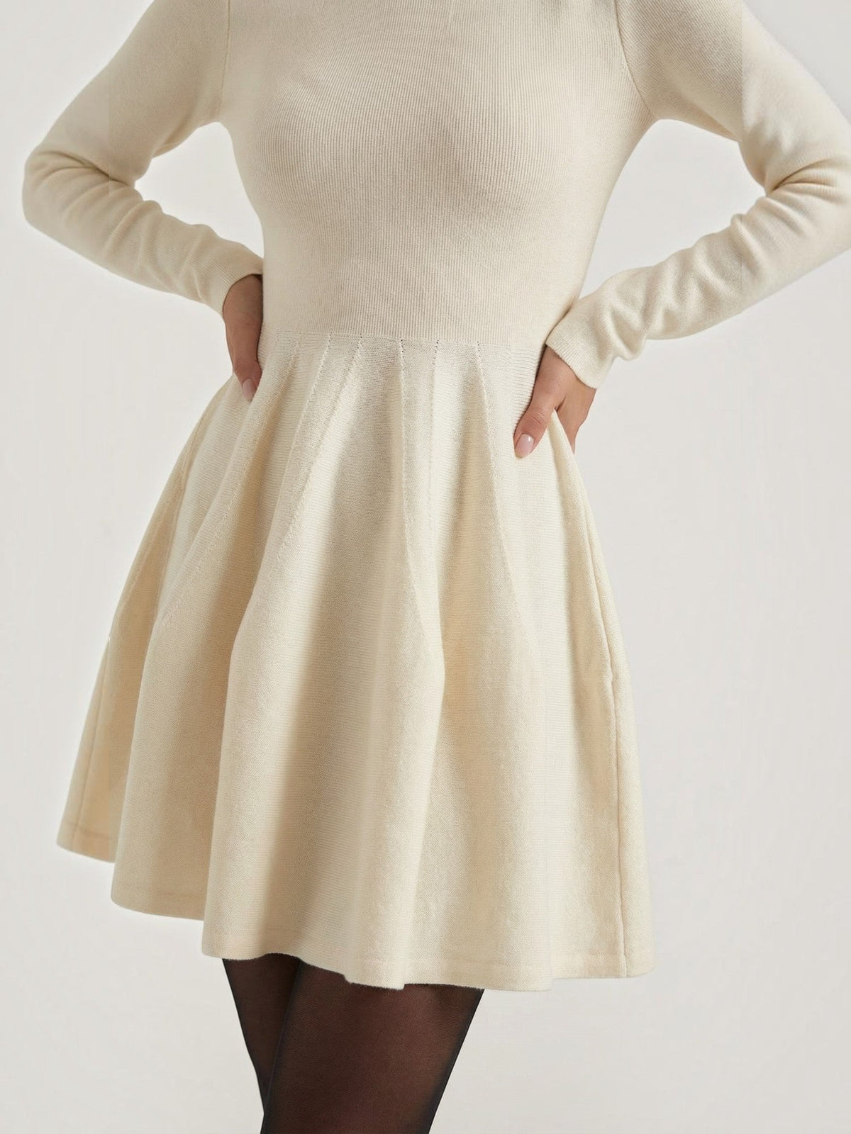 Vestido Corto Vuelo Manga Larga