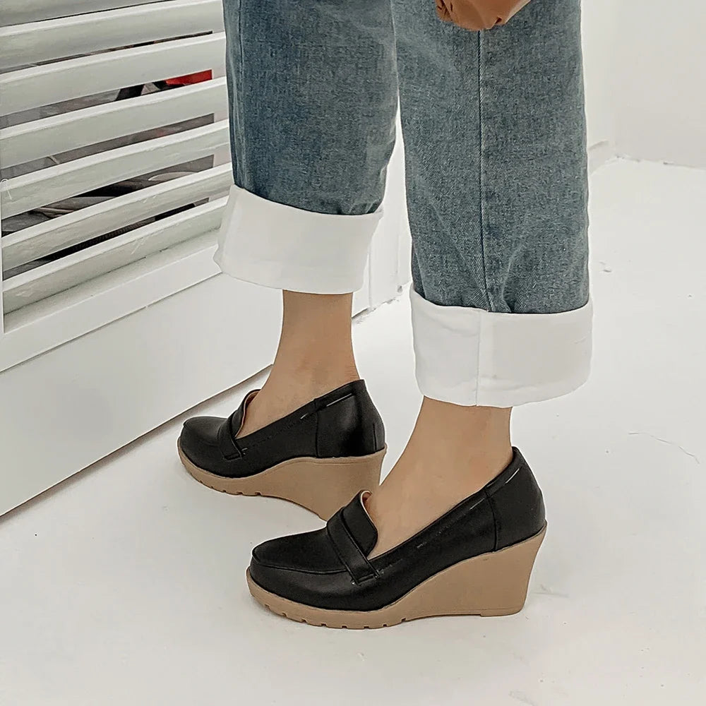 Mocasines de Tacón Mujer con Tacón Compensado de Piel Lisa