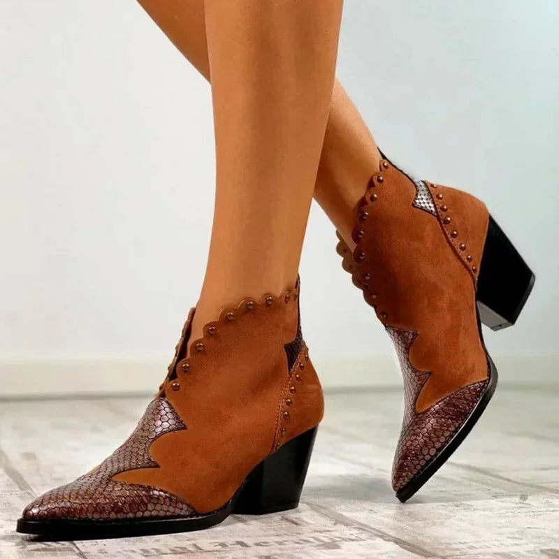 Botines de Tacón Mujer Tachonados con Efecto Serpiente