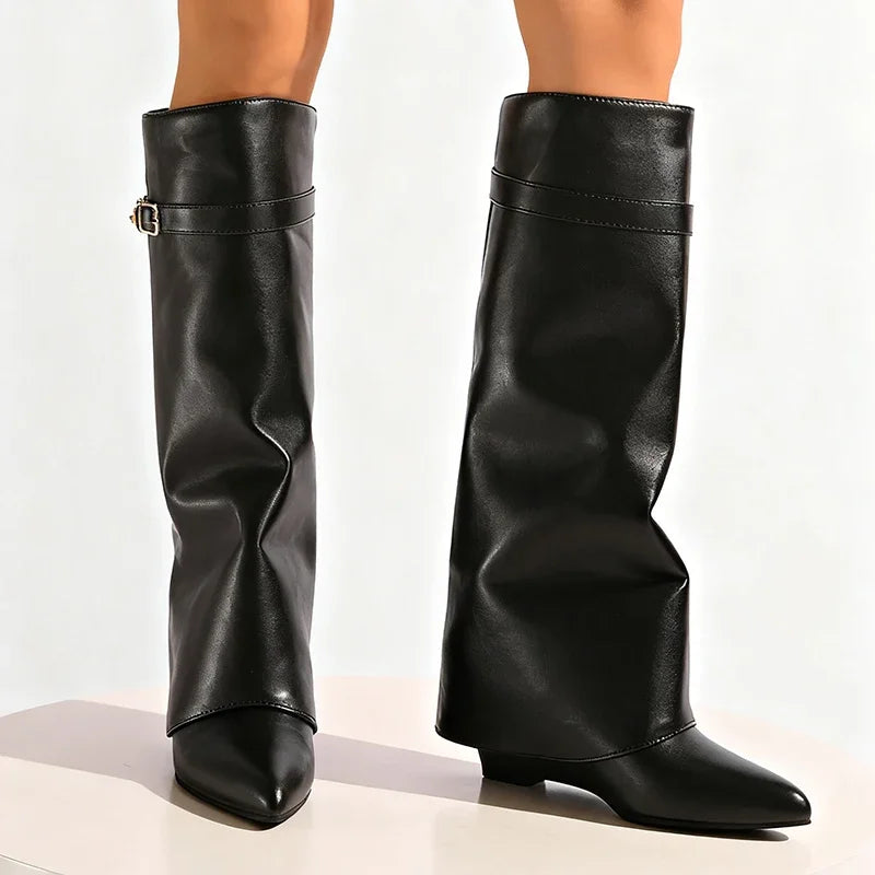 Botas Altas Mujer Negras de Cuero Mate Punta Fina