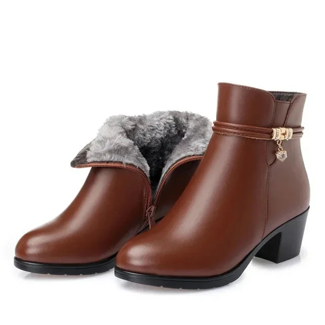 Botines Forrados Mujer con Cuello de Pelo y Tacón Bajo