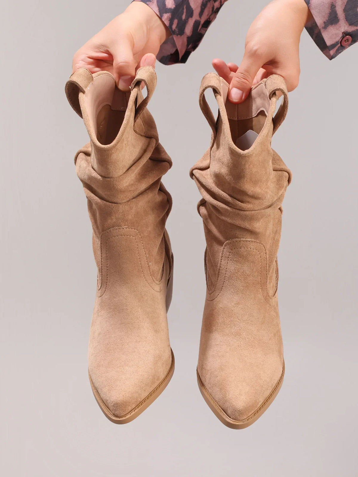 Botines Slouch Mujer de Ante con Tacón Bajo