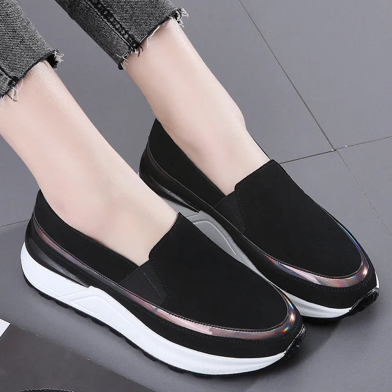 Mocasines con Plataforma Mujer de Ante y Ribete Dorado con Elástico Lateral