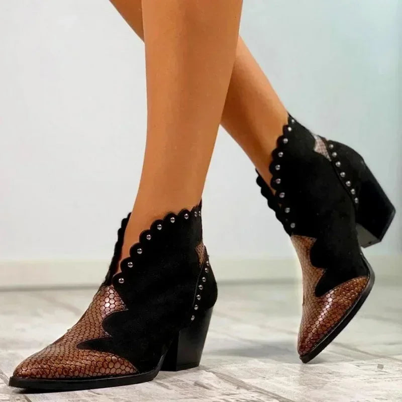 Botines de Tacón Mujer Tachonados con Efecto Serpiente