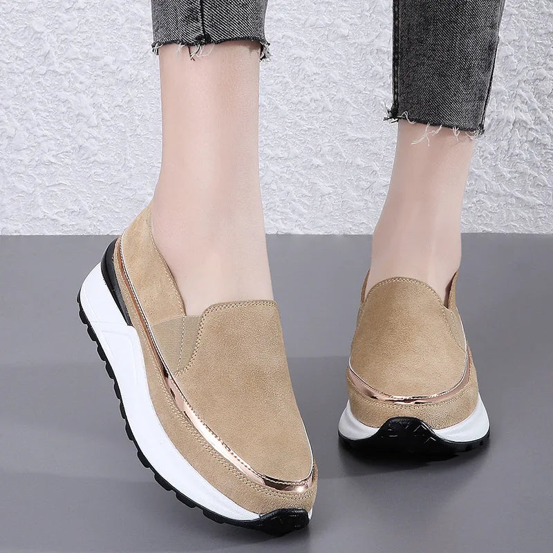 Mocasines con Plataforma Mujer de Ante y Ribete Dorado con Elástico Lateral