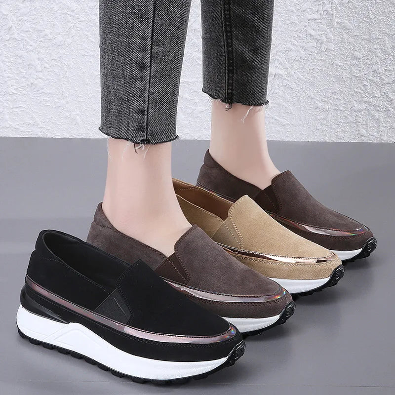Mocasines con Plataforma Mujer de Ante y Ribete Dorado con Elástico Lateral