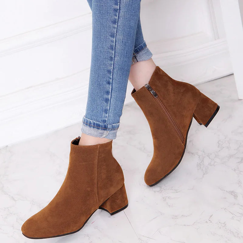 Botines de Ante Mujer con Tacón Bajo Cuadrado
