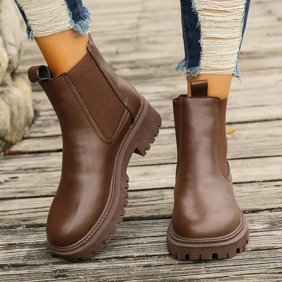 Botines Chelsea Mujer con Suela Track