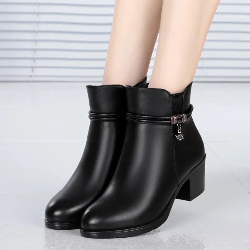 Botines Forrados Mujer con Cuello de Pelo y Tacón Bajo