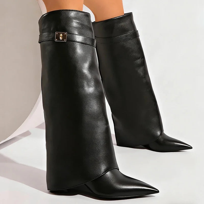 Botas Altas Mujer Negras de Cuero Mate Punta Fina
