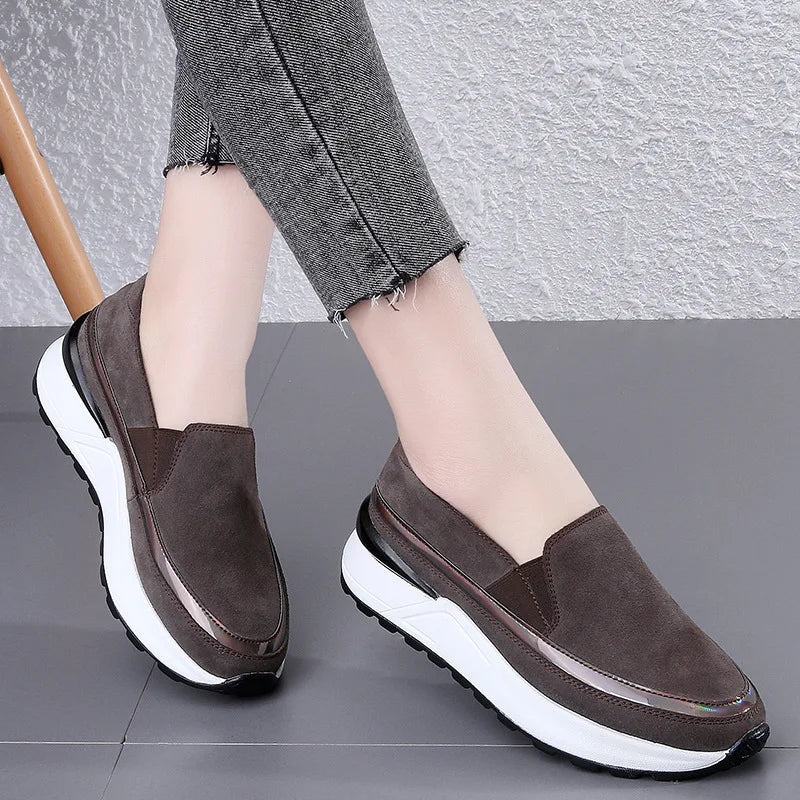 Mocasines con Plataforma Mujer de Ante y Ribete Dorado con Elástico Lateral