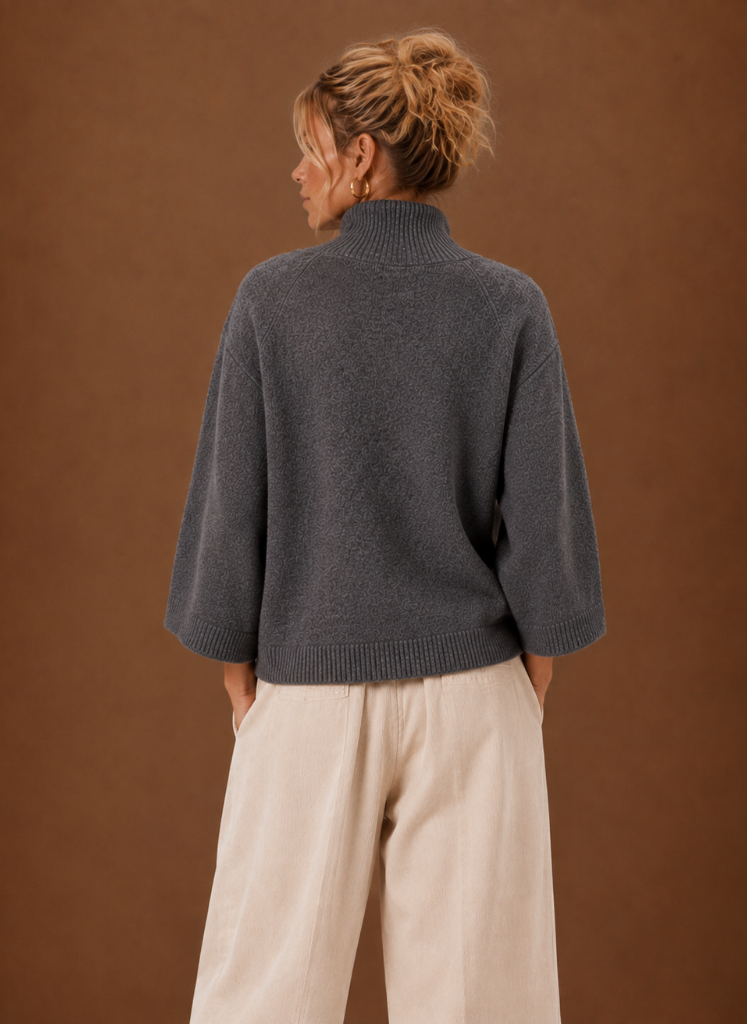 Jersey Oversize Mujer Cuello Alto Manga Campana