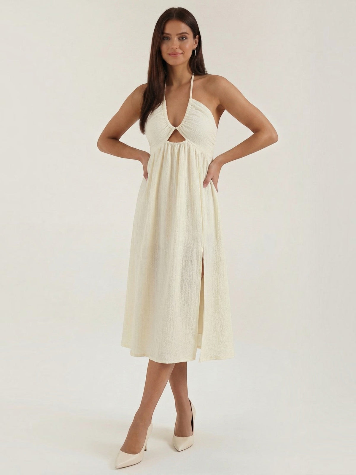Vestido Midi Escote Halter Abertura
