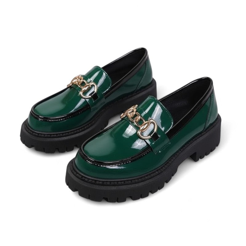 Mocasines con Cadena Mujer de Charol con Cadena Dorada y Suela Gruesa
