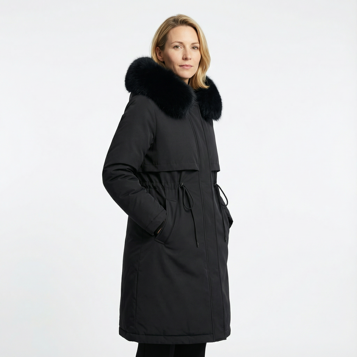 Parka con Capucha y Cuello Amplio