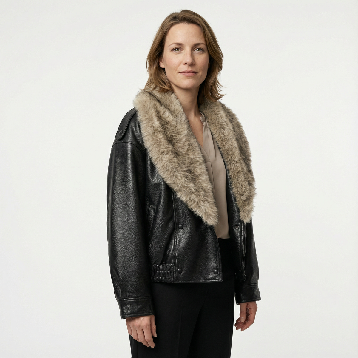 Cazadora Oversize de Polipiel con Cuello Desmontable