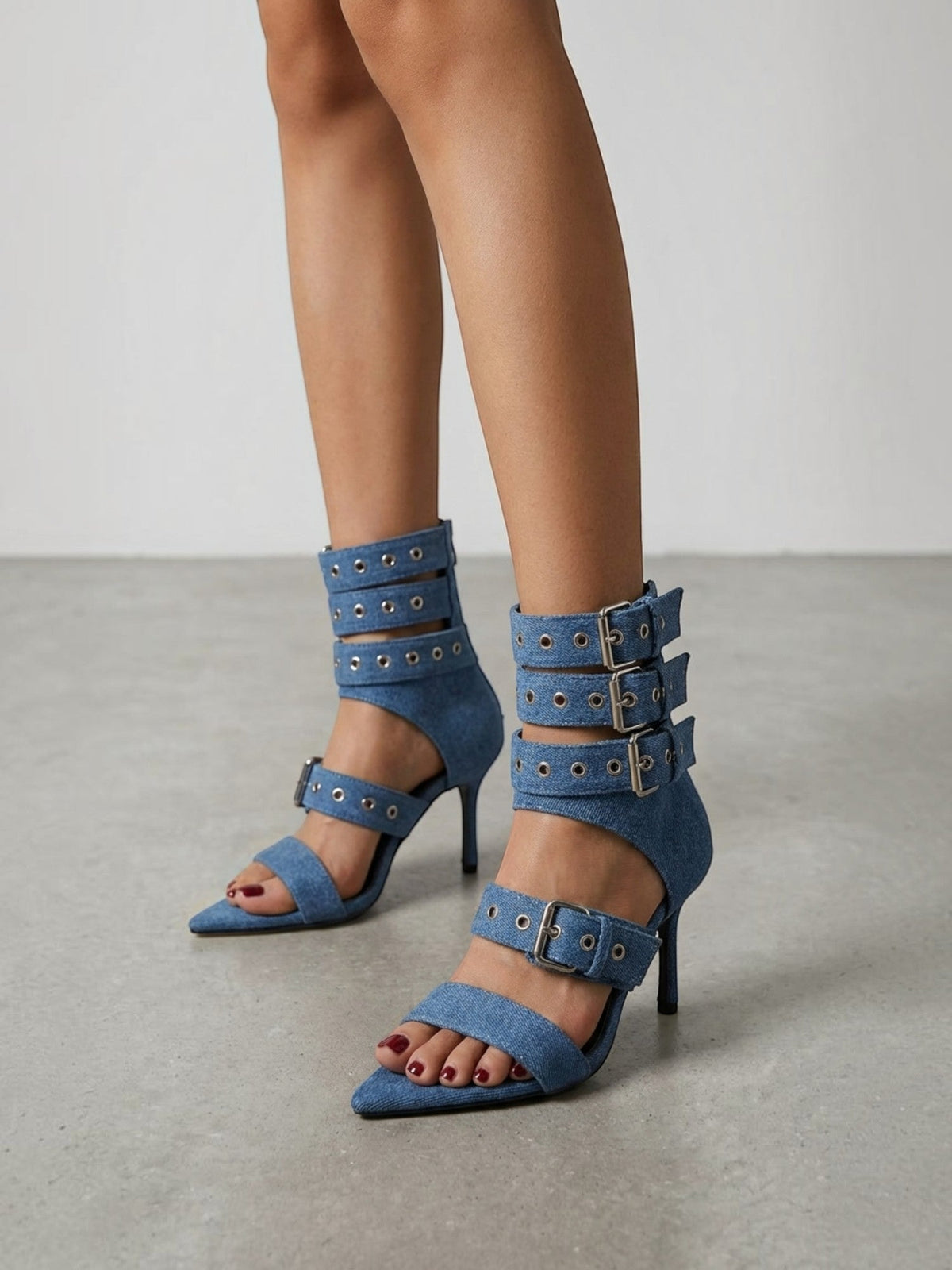 Sandalias de tacón Elenique con hebillas