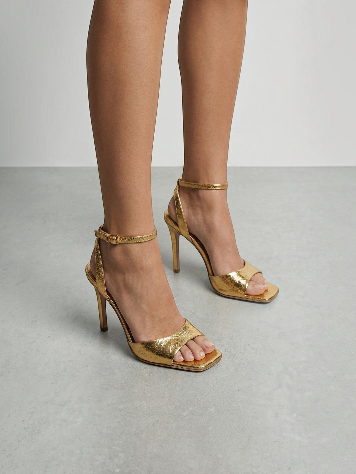 Sandalias Cerelia de Tacón con Tira de Tobillo