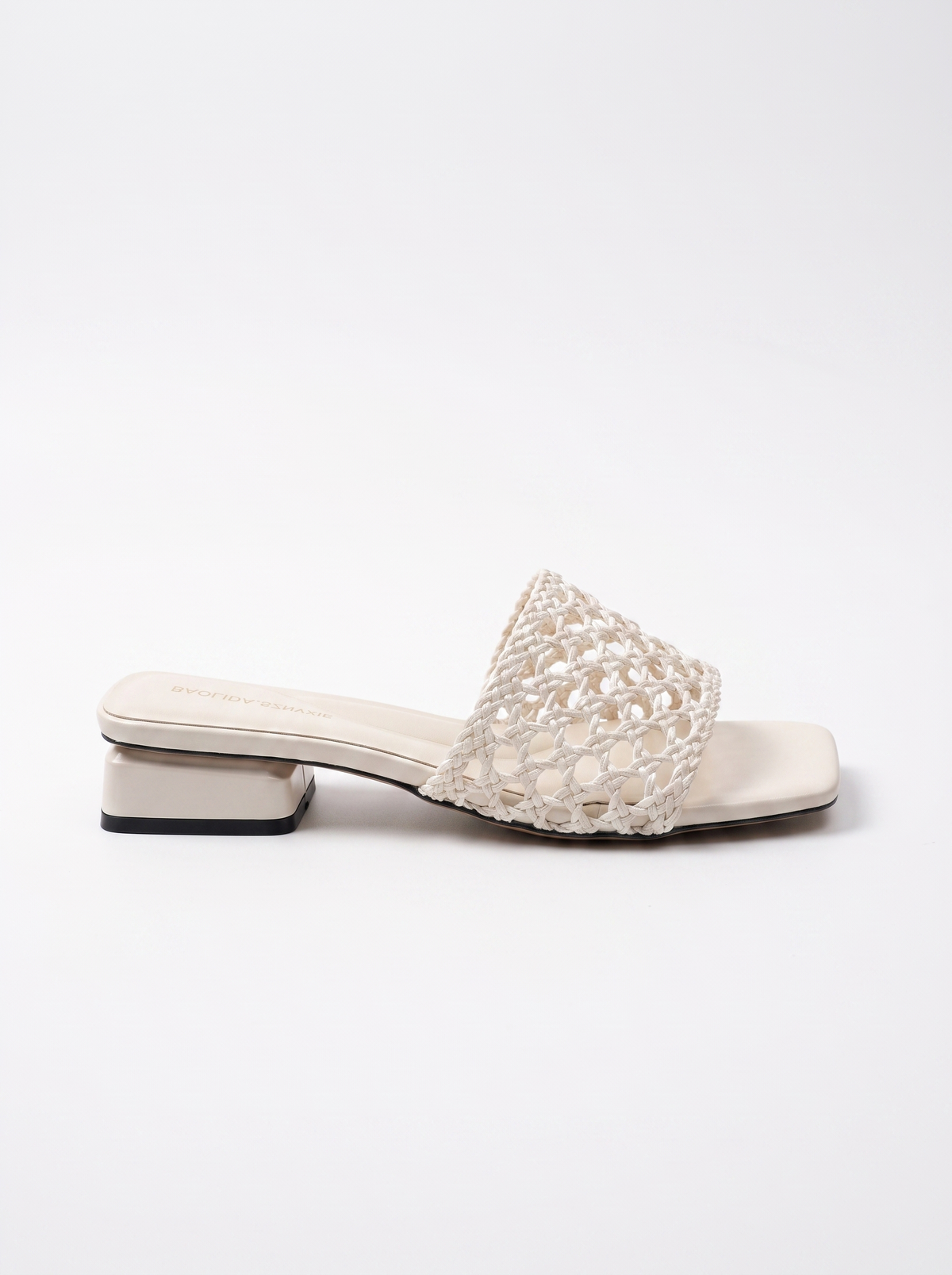 Mules Summer de Punta Cuadrada con Tira Trenzada