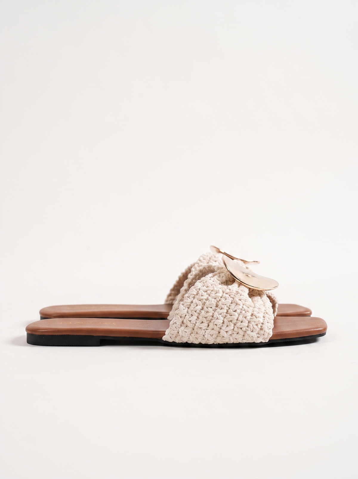 Sandalias Taylor de Tira Trenzada con Hebilla
