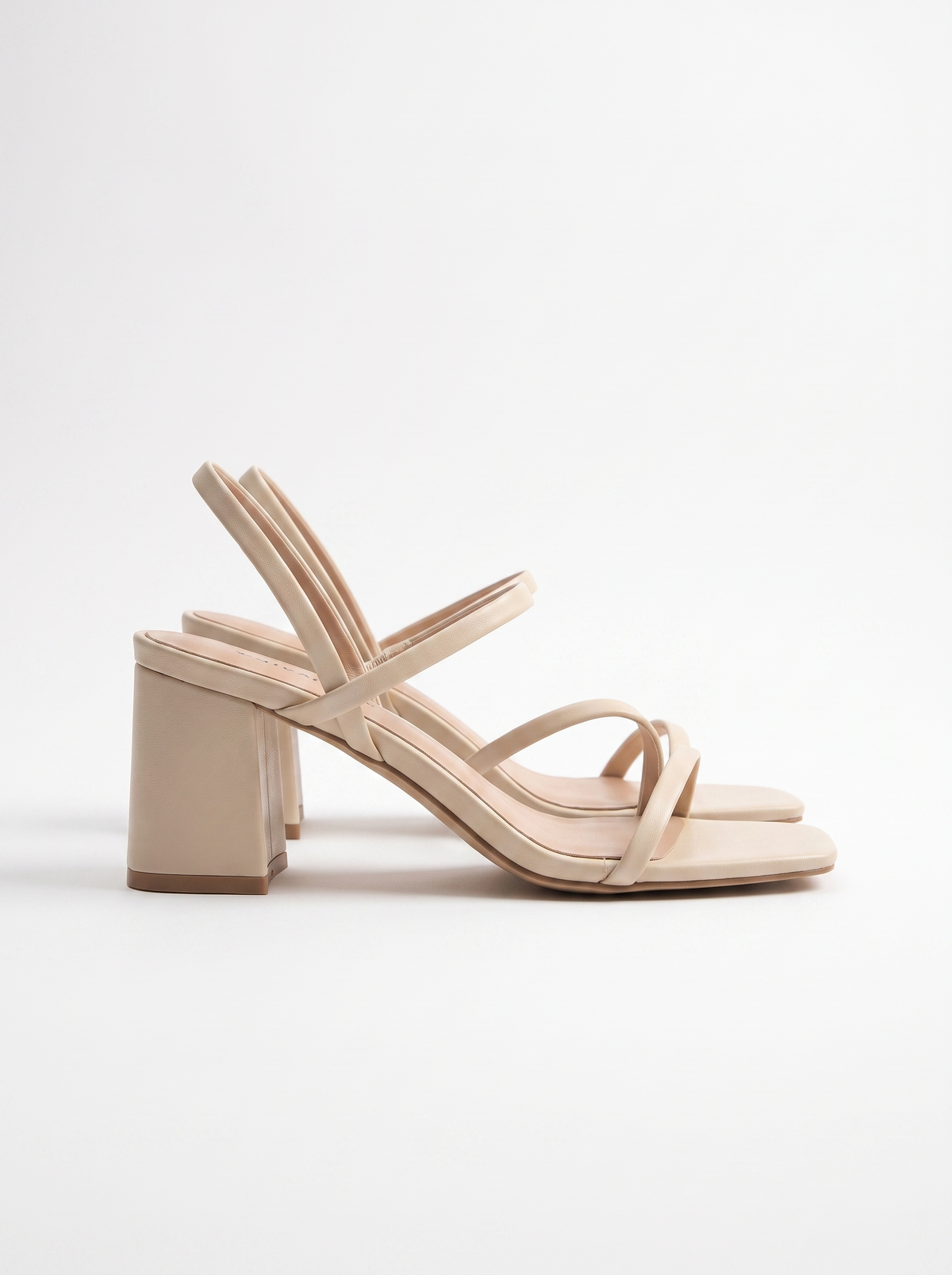 Sandalias Vinette de Tacón Ancho con Tiras Cruzadas