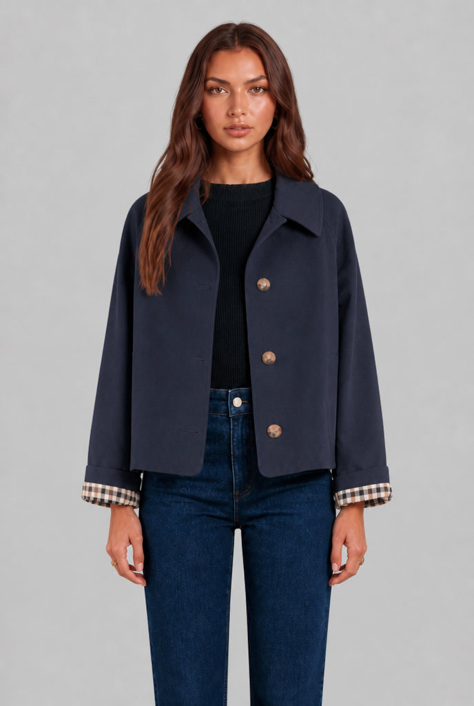 Trench Mujer Corto Boxy con Forro de Cuadros y Botones Grandes - Vista 6
