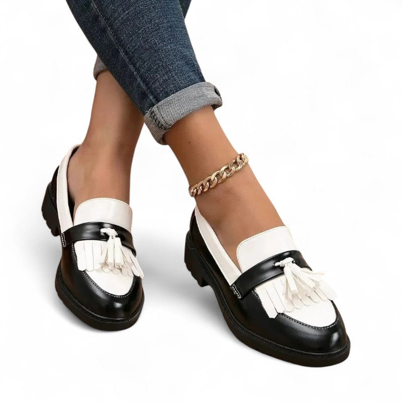 Mocasines con Flecos Mujer Bicolor Blanco y Negro