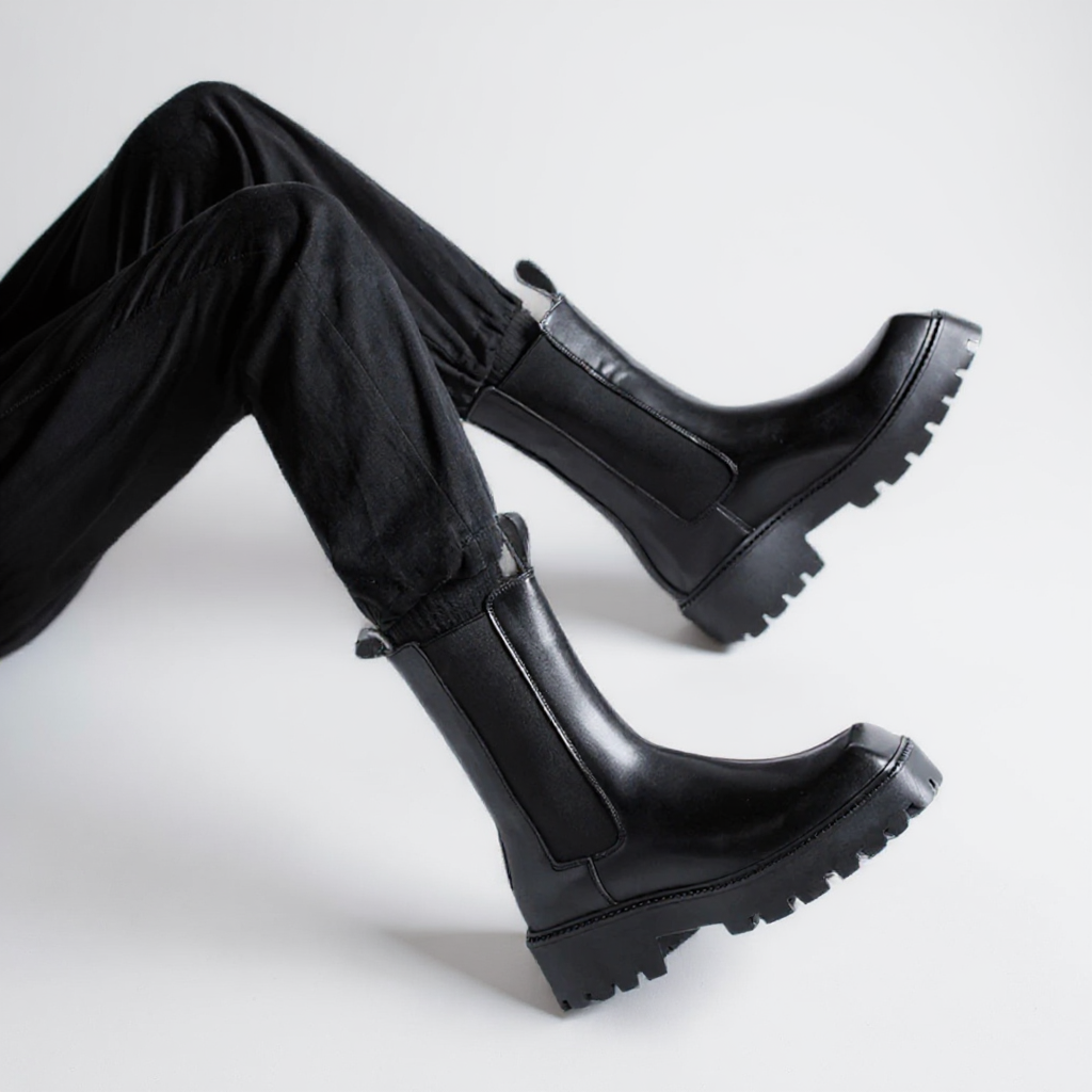 Botines Chelsea Mujer Negros Punta Cuadrada Suela Cranteada