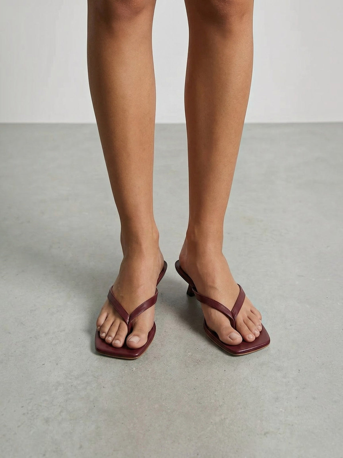 Sandalias Jessica de Tacón Kitten y Punta Cuadrada