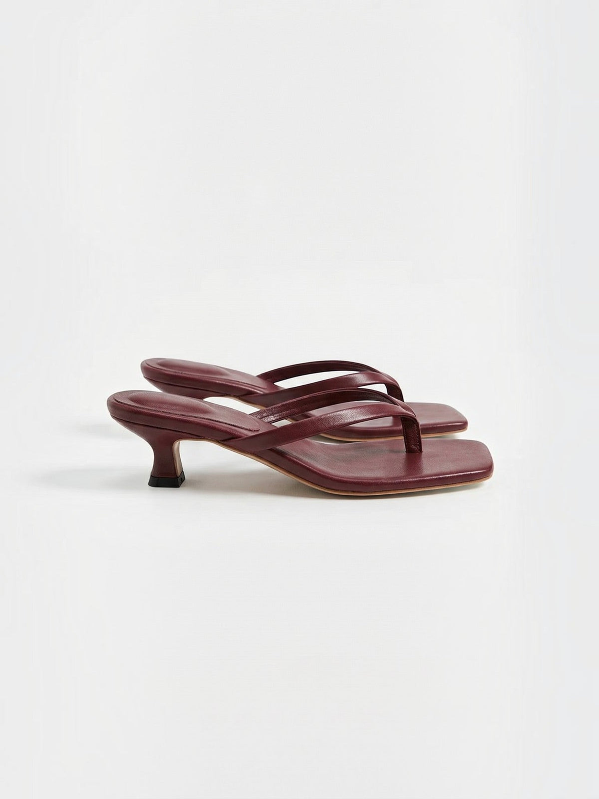 Sandalias Amanda de Tacón Kitten y Punta Cuadrada