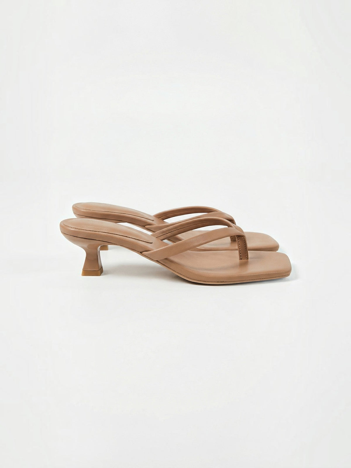 Sandalias Amanda de Tacón Kitten y Punta Cuadrada